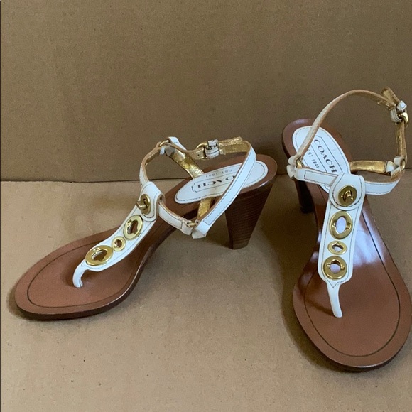 🆕 Coach sandals, size 6B - Picture 3 of 16